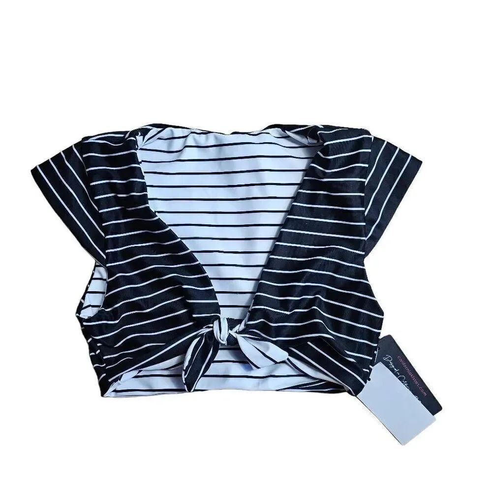California kisses womens juniors Sz XS black white striped bikini top